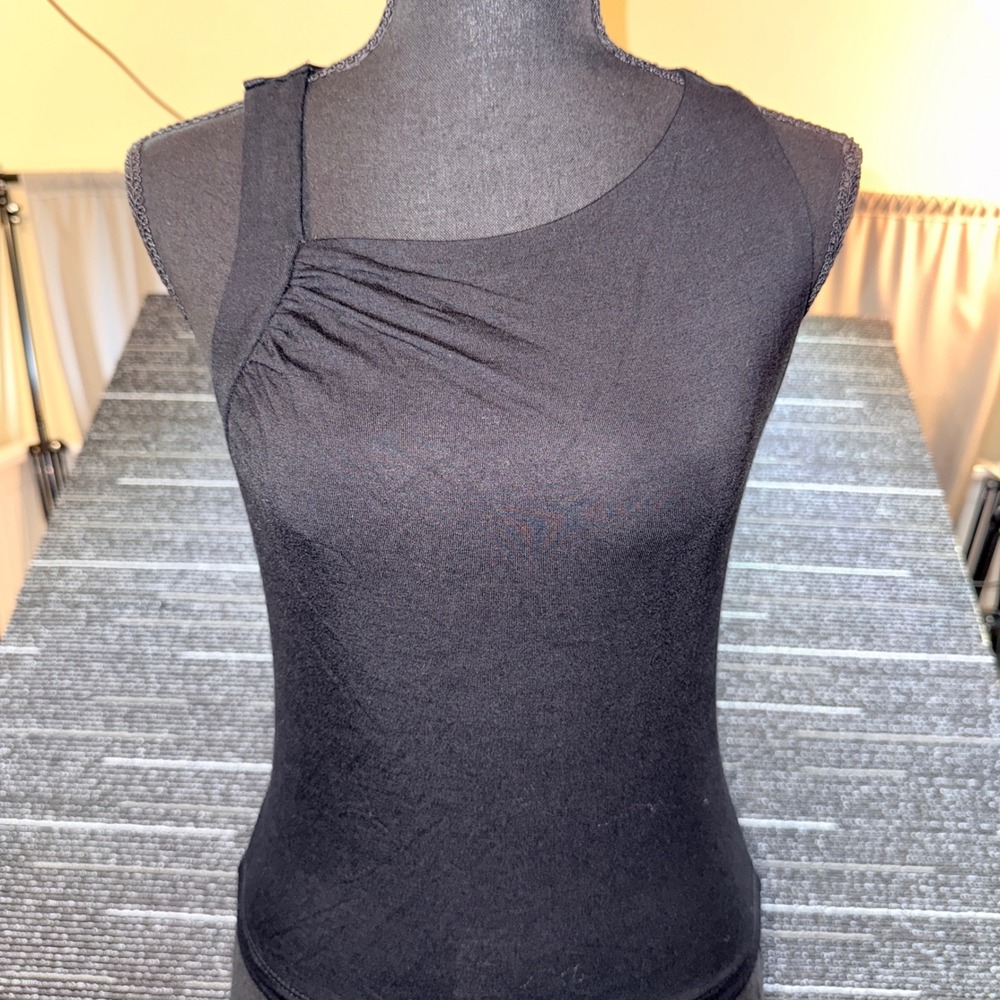 Wild Fable Tank Top Women S Black NEW Asymmetrical‎ Ruched Shoulder Knit